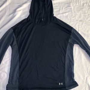 Long sleeve hooded athletic shirt